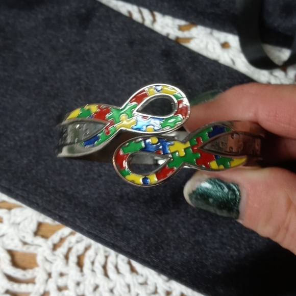 Autism bracelet - Picture 1 of 3